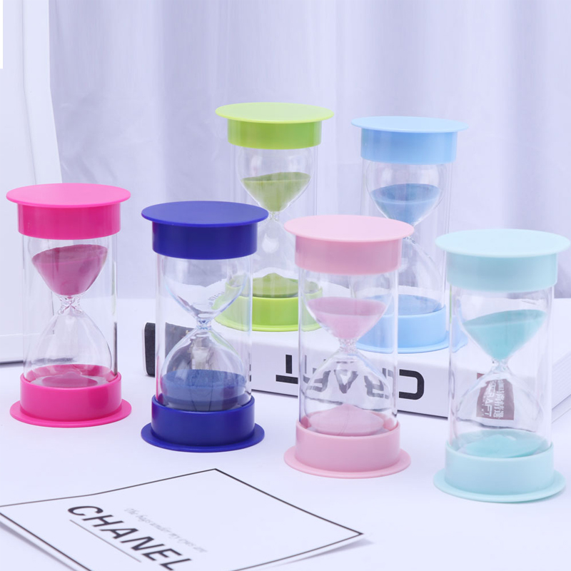 Amazon Hot Sale 30 minuti Decorazioni in plastica verde ora clessidra 1 minuto Timer di sabbia da 3 minuti Sand Sand Glass Factory Hot Vendita 15 30 Minute Regali di souvenir colorato Design del timer di sabbia di vetro